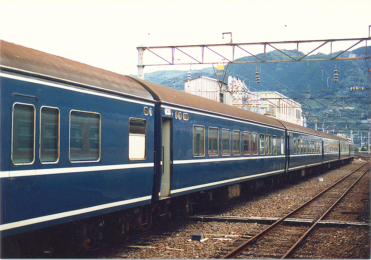 http://moritetsu.info/train/img/w03-nishikagoshima-01.jpg